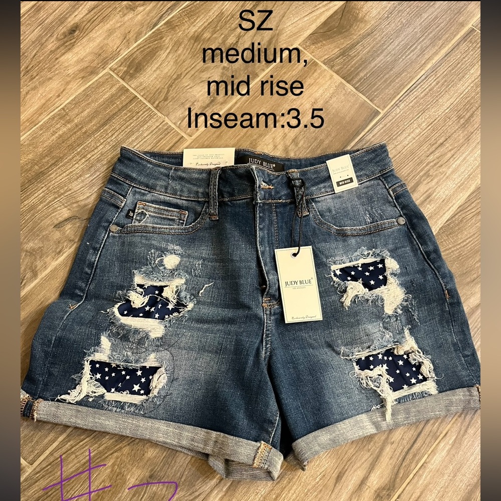 NWT Judy blue-sz medium